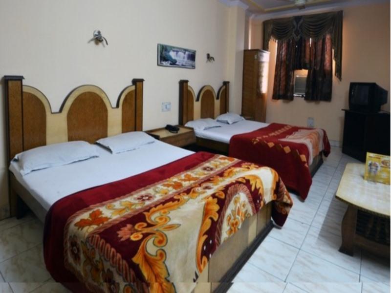 Hotel Ashoka Continental New Delhi Exterior photo